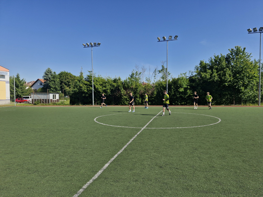 FC Blešno B : Jeleni na Chmelu  8 : 2 (4:0)