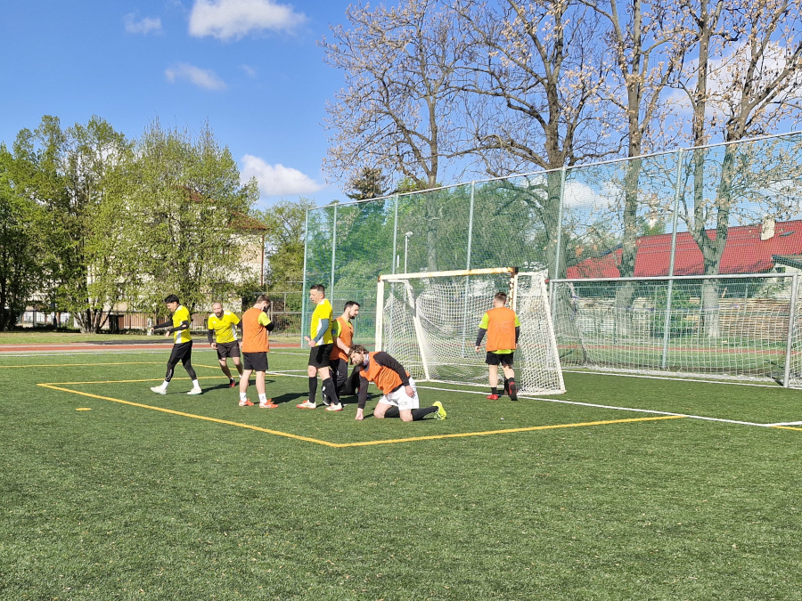 CzechMill : FC Blešno B  5 : 4 (2:2)