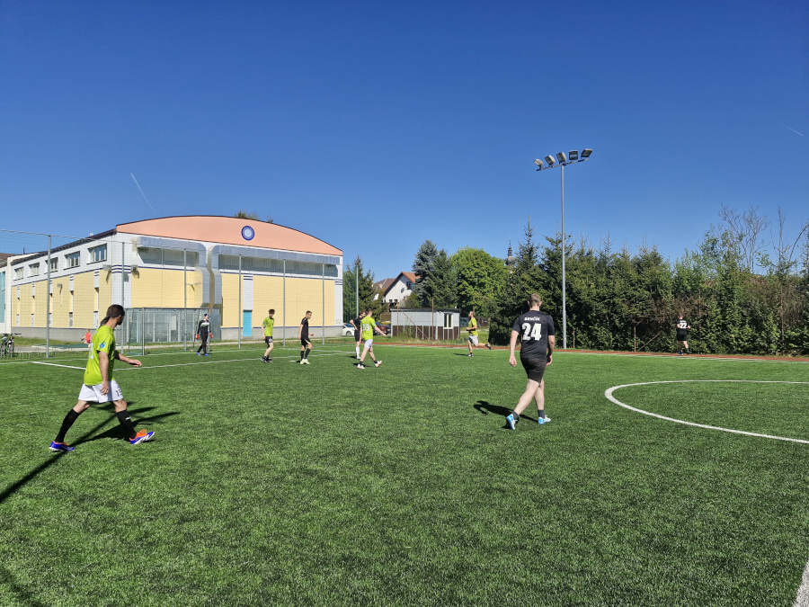 FC Blešno B : Hrobníci 09  11 : 3 (3:0)