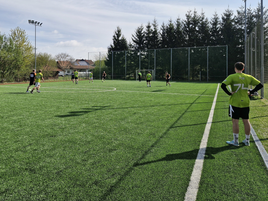 FC Blešno B : Masivní problémy  4 : 3 (1:2)