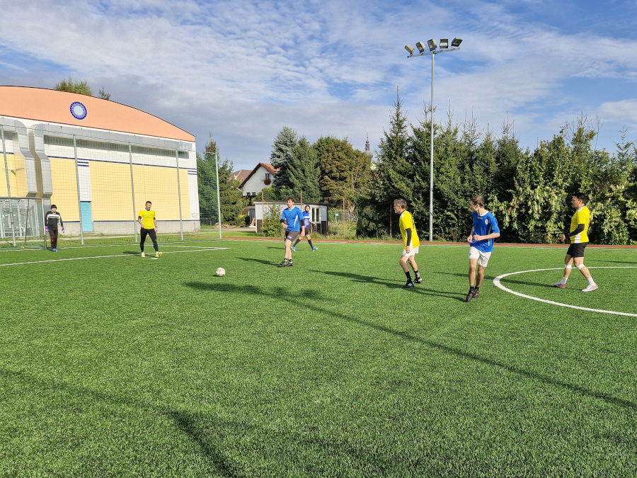 FC Blešno B : CzechMill  7 : 5 (4:2)